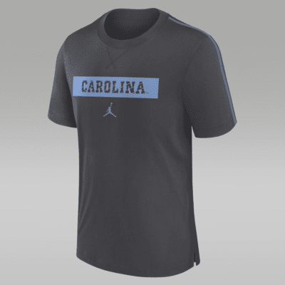 North Carolina Tar Heels Sideline Player Men s Jordan Dri FIT College T Shirt. Nike